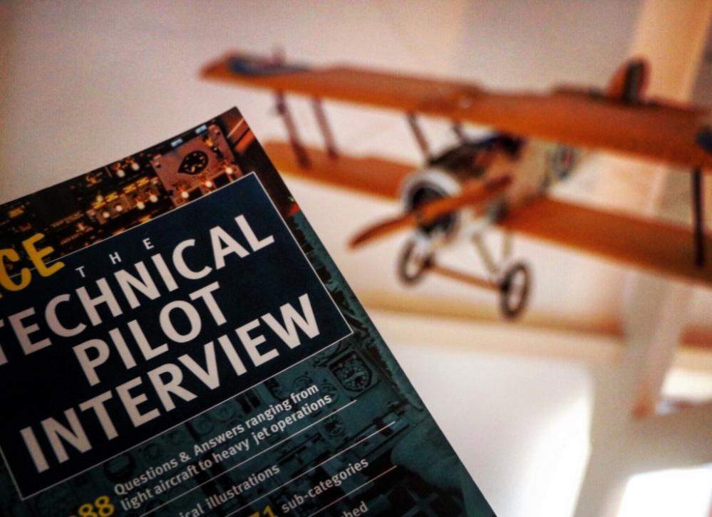Hvordan bokklubber kan hjelpe piloter med å forbedre sine kommunikasjonsferdigheter?
